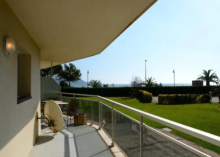 Apartment In Estartit By The *